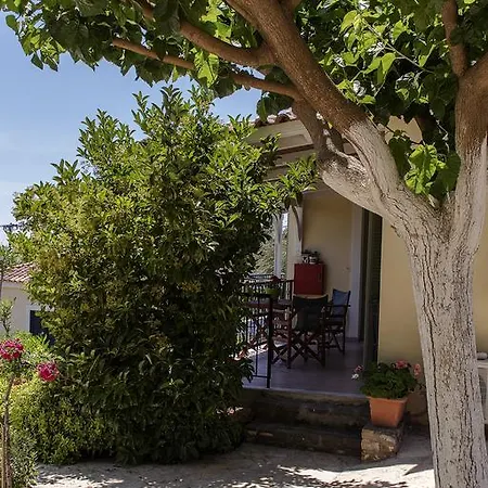 Muses Villas Finikounta Room photo