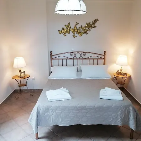 Muses Villas Finikounta Room photo